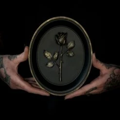 Everrose Oval Wall Plaque