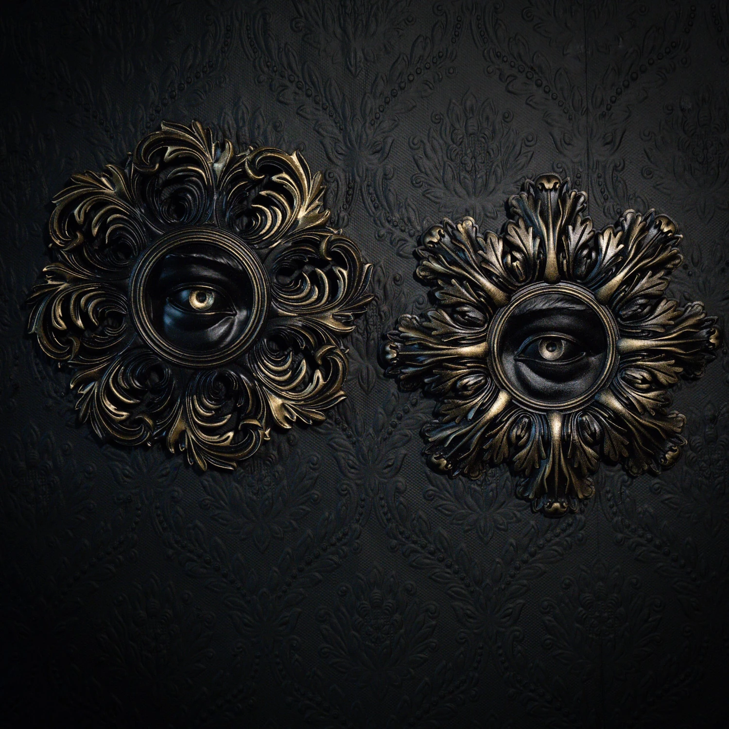 Horace Baroque Eye Wall Plaque 3 Horace Baroque Eye Wall Plaque - Image 3