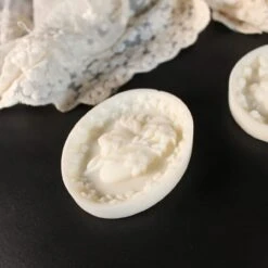 Sacred Heart Oval Melts - Gift Set -The Blackened Teeth Sales sacred heart wax melt 3