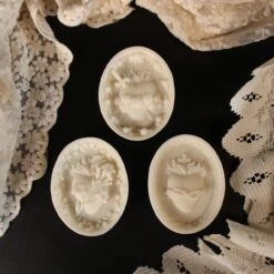 Sacred Heart Oval Melts - Gift Set